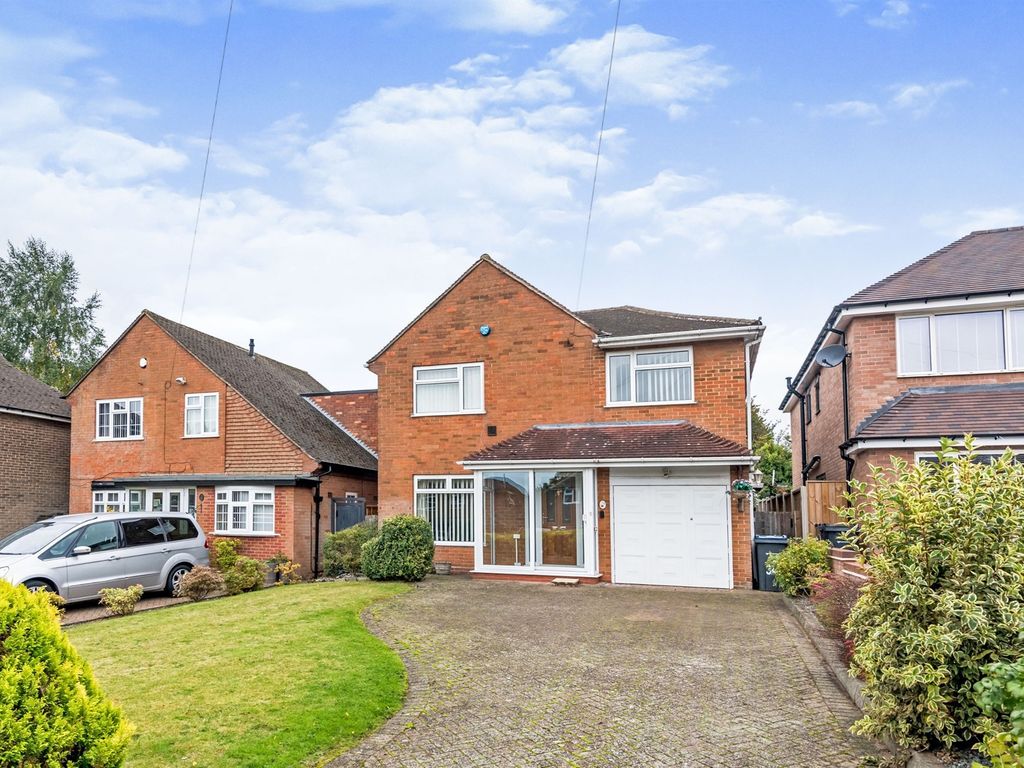 4 bed detached house for sale in Cotysmore Road, Sutton Coldfield B75