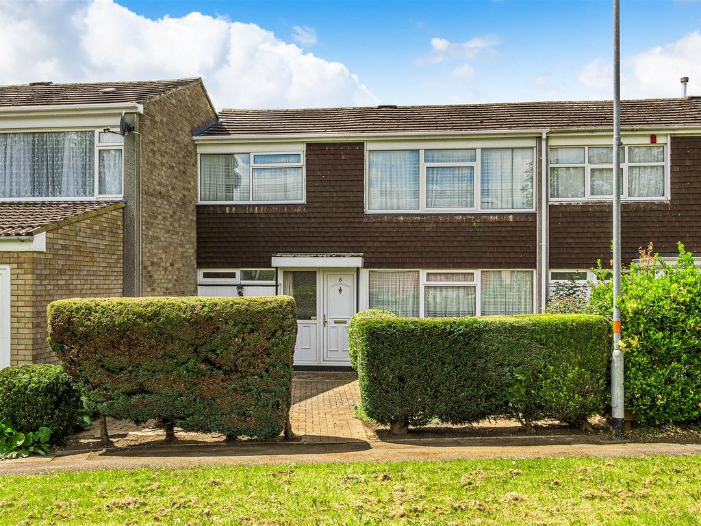 3 bed terraced house for sale in Landor, Wellingborough NN8, £185,000