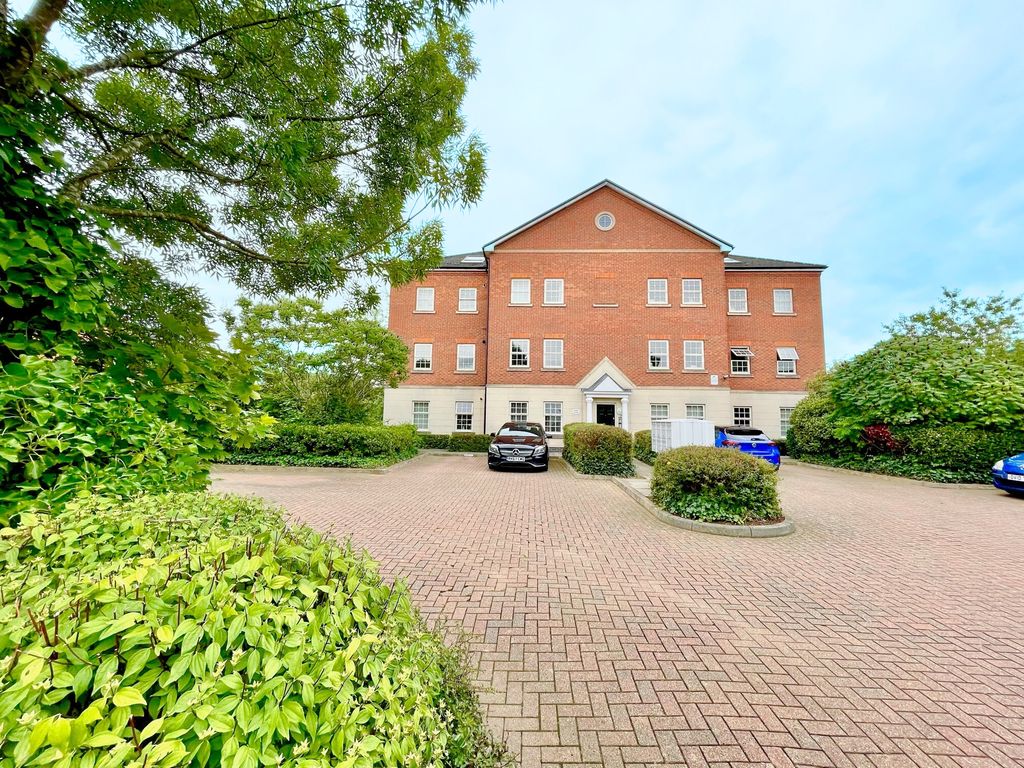 2 bed flat to rent in Swanwick Lane, Broughton, Milton Keynes MK10 Zoopla