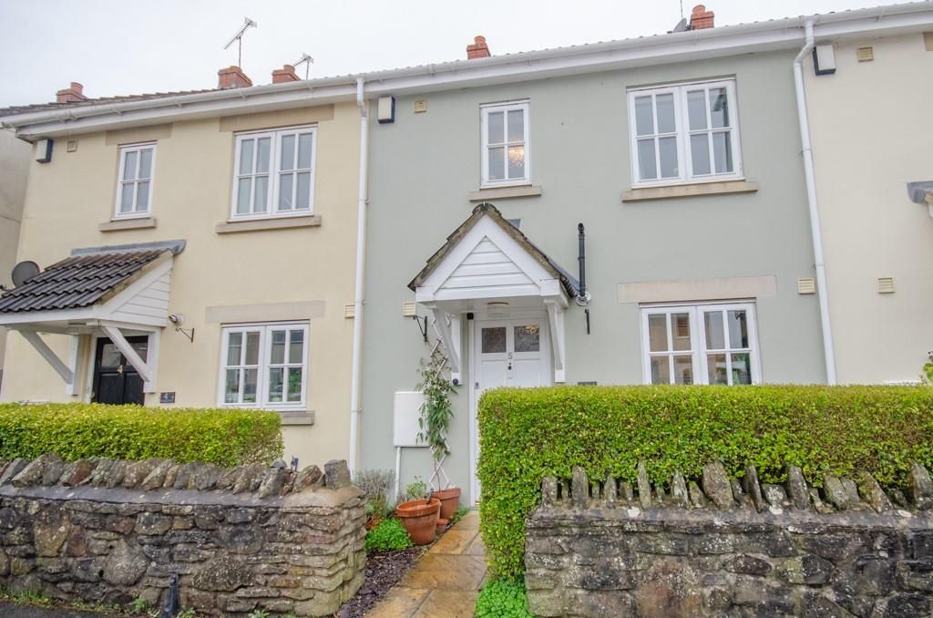 4 bed property for sale in Orchard Cottages Christchurch Avenue
