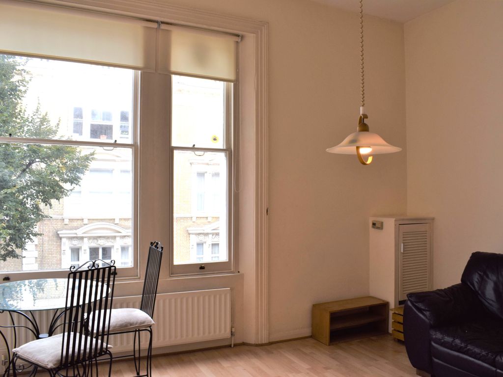 1 bed flat to rent in Clanricarde Gardens, Notting Hill Gate W2, £1,734