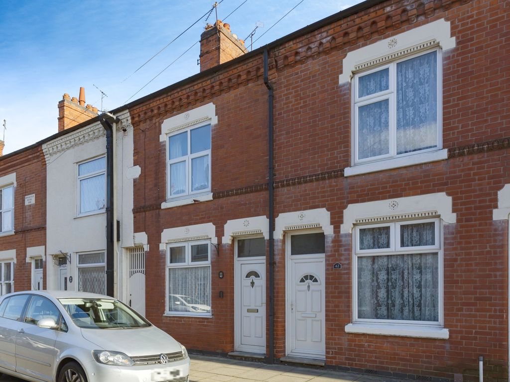 3 bed terraced house for sale in Bassett Street, Leicester, Leicestershire LE3, £180,000 Zoopla