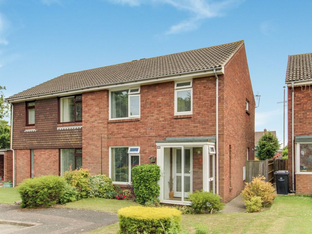 3 bed semidetached house for sale in Rosemary Drive, ShorehamBySea