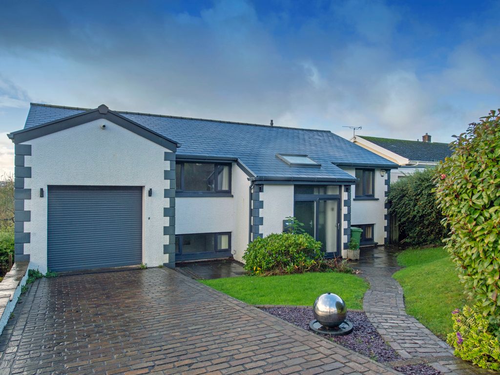 4 bed detached house for sale in Westport Avenue, Mayals, Swansea SA3