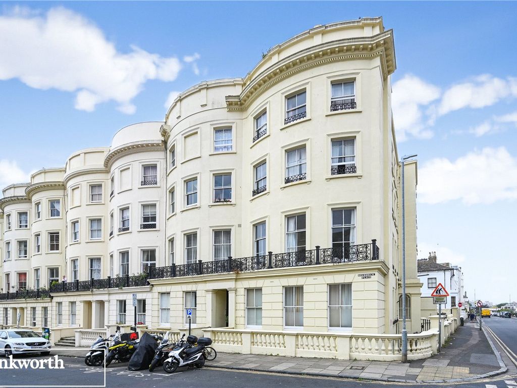 2 bed flat for sale in Brunswick Place, Hove BN3 Zoopla