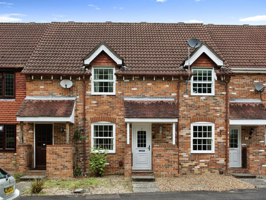 2 bed terraced house for sale in Beattie Rise, Southampton SO30, £