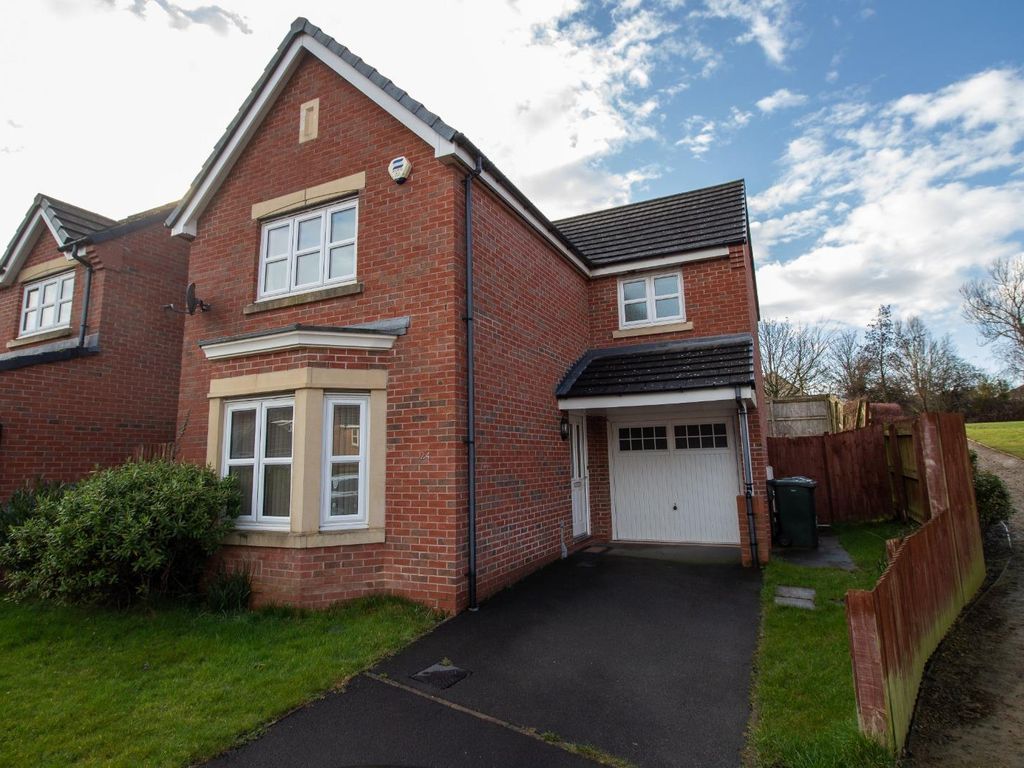 3 bed detached house to rent in Goldcrest Close, Heysham, Morecambe LA3