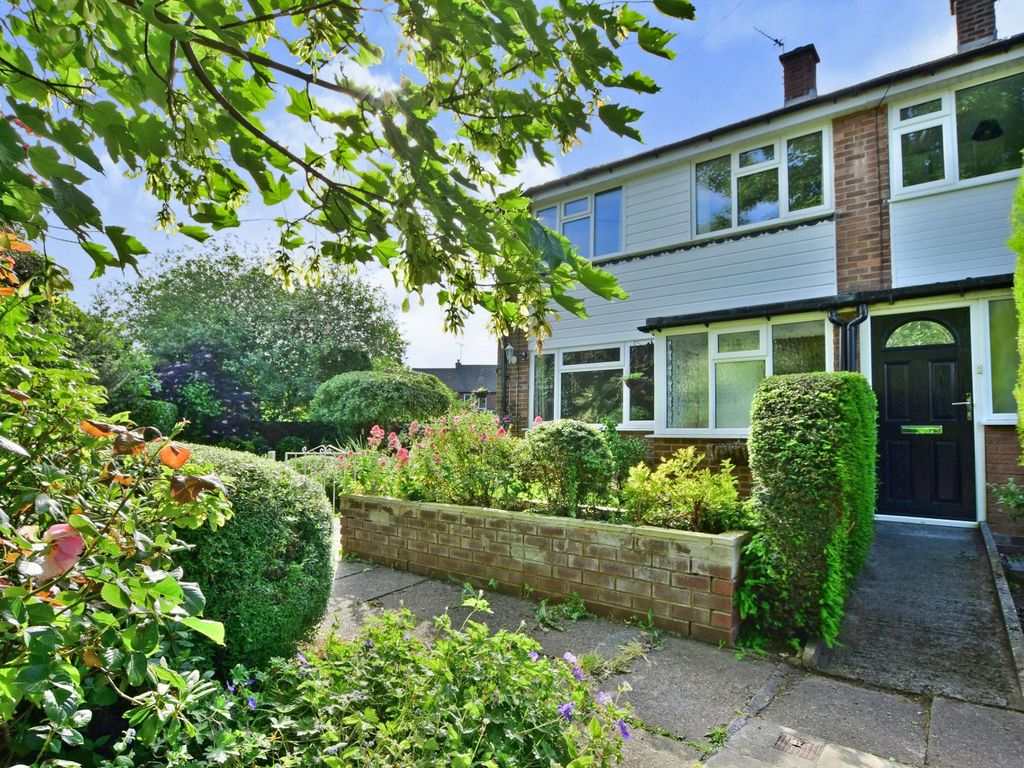 3 bed end terrace house for sale in Cumber Drive, Wilmslow, Cheshire