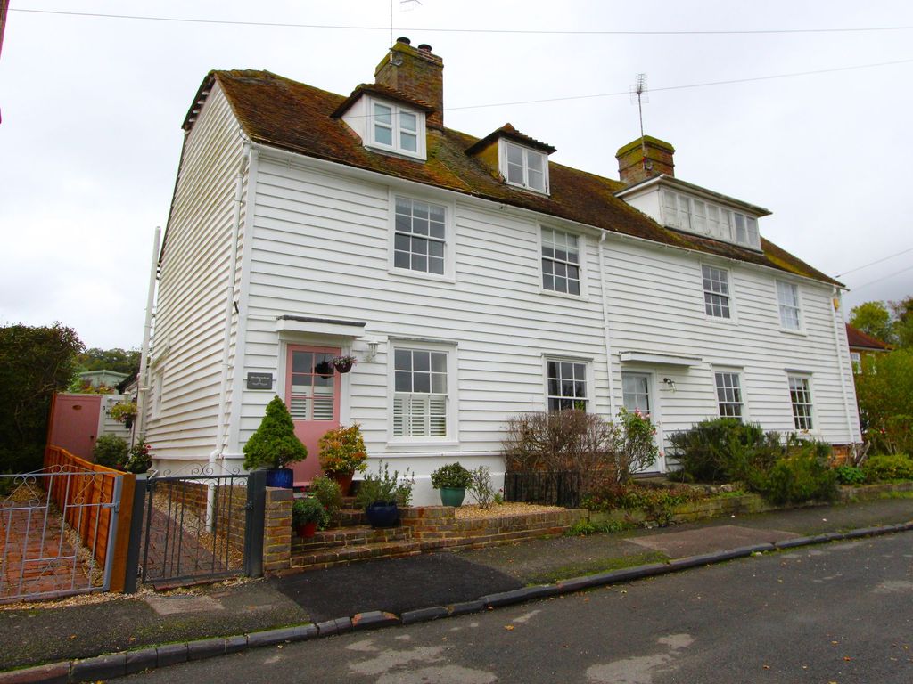 2 bed semidetached house for sale in Church Street, Teston ME18, £