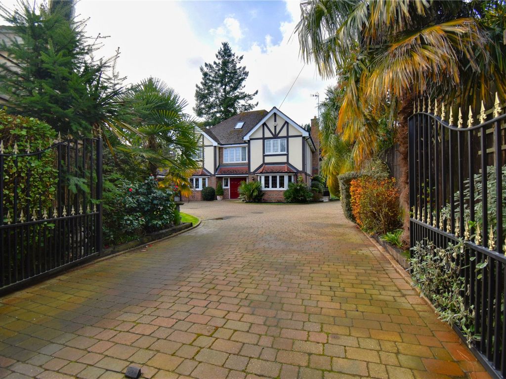5 bed detached house for sale in Hempstead Road, Watford, Hertfordshire WD17, £1,985,000 Zoopla