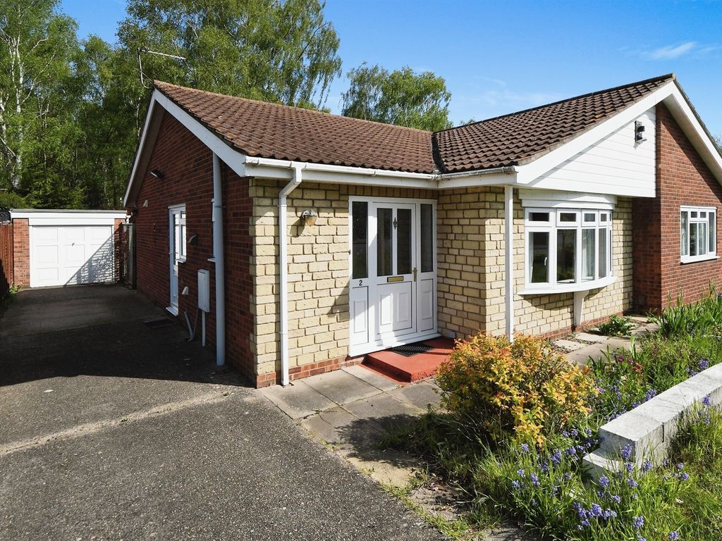 3 bed detached bungalow for sale in Denby Dale Close, Lincoln LN6 Zoopla