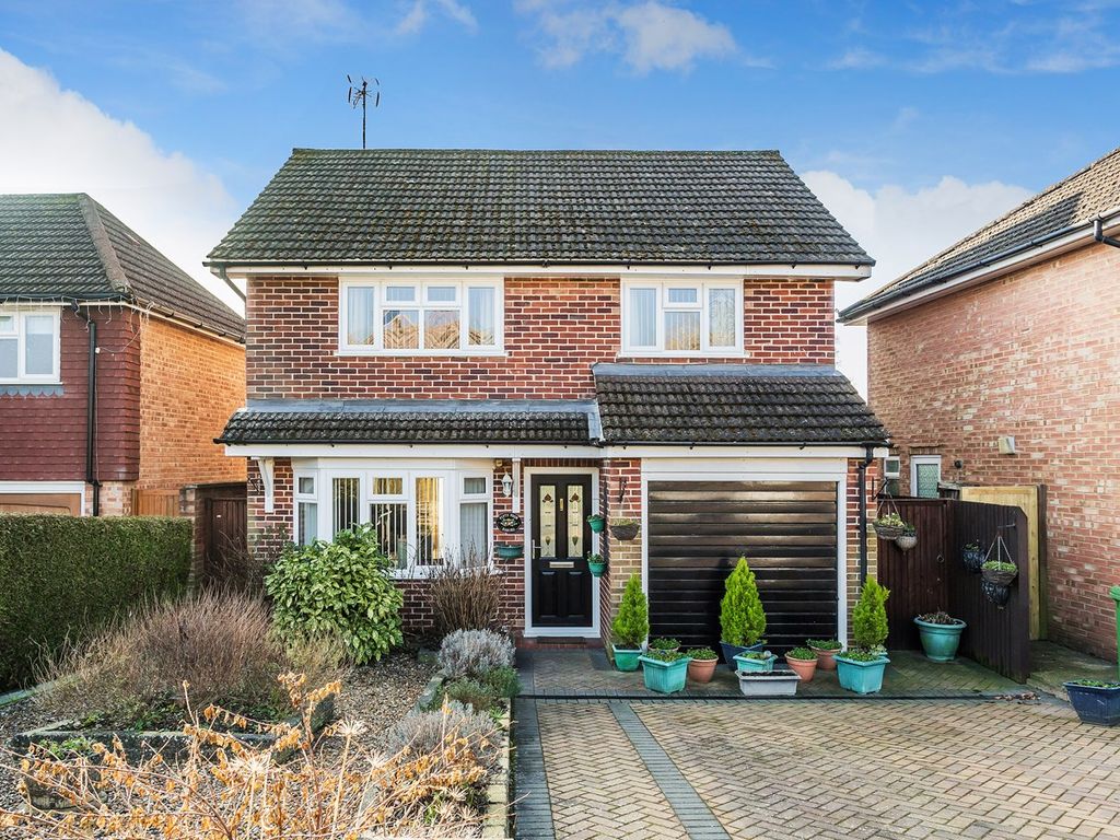 3 bed detached house for sale in Ridge Way, Edenbridge TN8 Zoopla