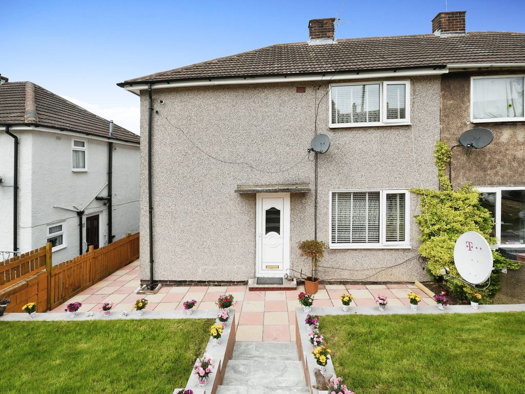 3 bed semidetached house for sale in Hyndley Road, Bolsover