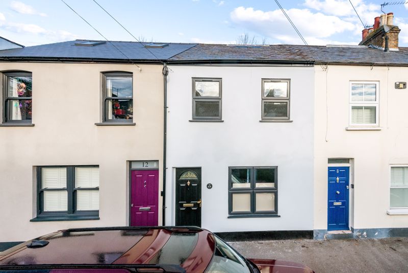 3 bed terraced house for sale in Albert Street, Windsor SL4, £690,000