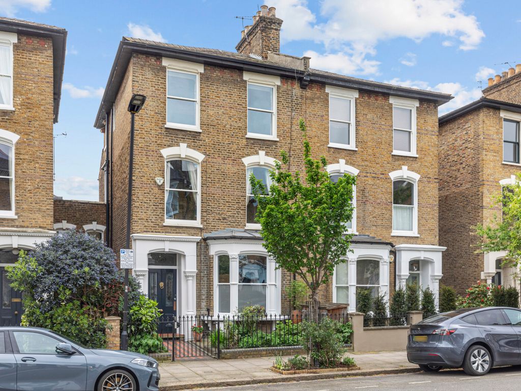 5 bed semidetached house for sale in Wilberforce Road, London N4, £