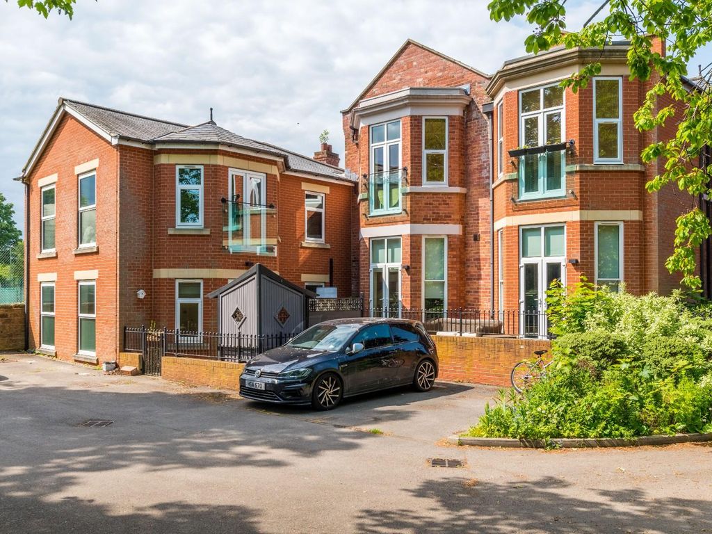 2 bed flat for sale in The Hall, Chapel Allerton, Leeds LS7 Zoopla