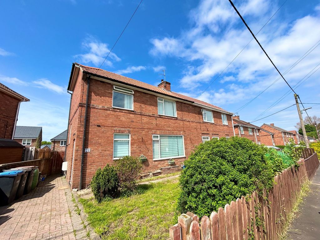 3 bed semidetached house for sale in Elm Avenue, Pelton, Chester Le