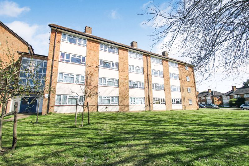 2 bed flat to rent in Newmarket Avenue, Northolt UB5 Zoopla