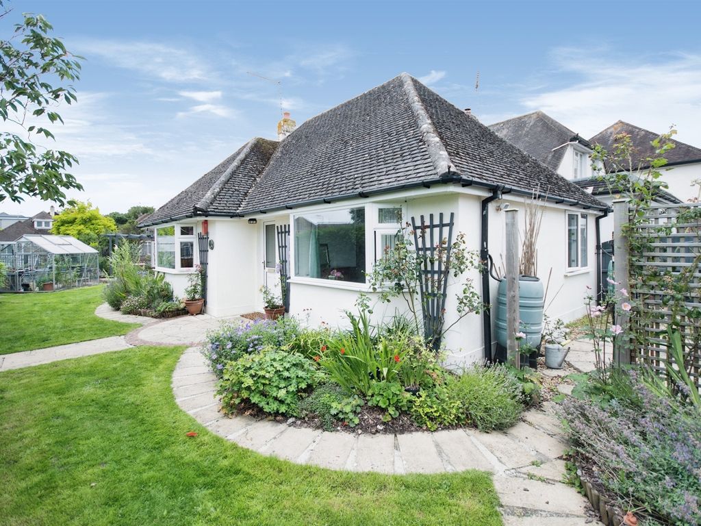 2 bed detached bungalow for sale in Avebury Avenue, Bournemouth BH10, £