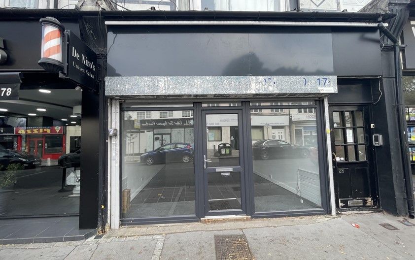 Retail premises to let in Chipstead Valley Road, Coulsdon CR5, £12,750