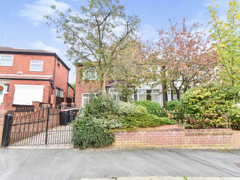 5 bed semidetached house for sale in Beckley Avenue, Prestwich M25, £