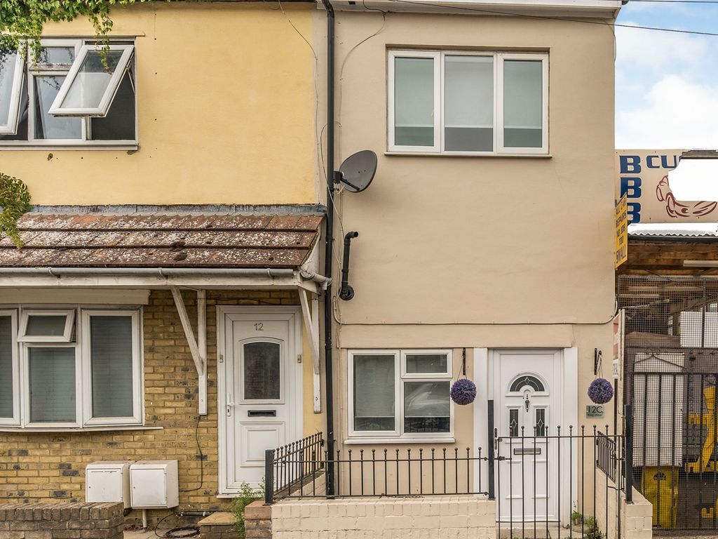 3 bed end terrace house for sale in King Street, Gillingham ME7, £250,000 Zoopla