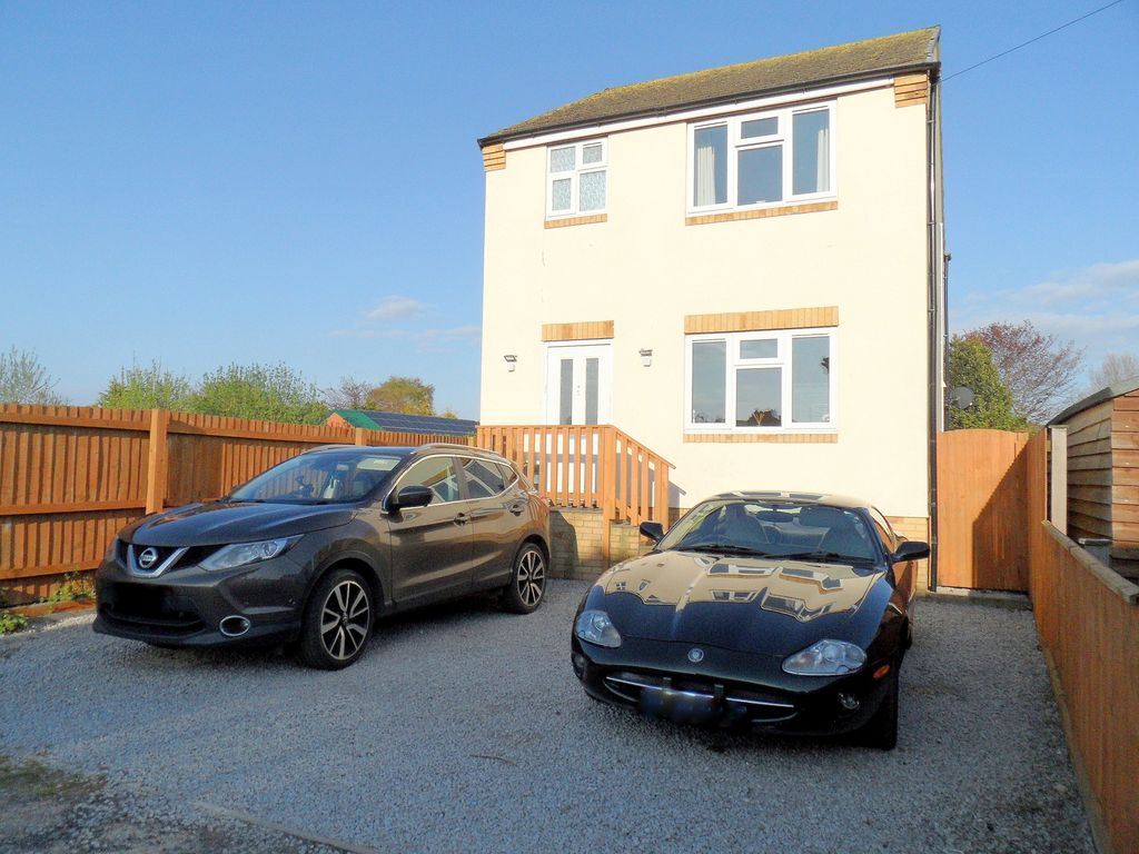 3 bed detached house for sale in Withington Street, Sutton Bridge