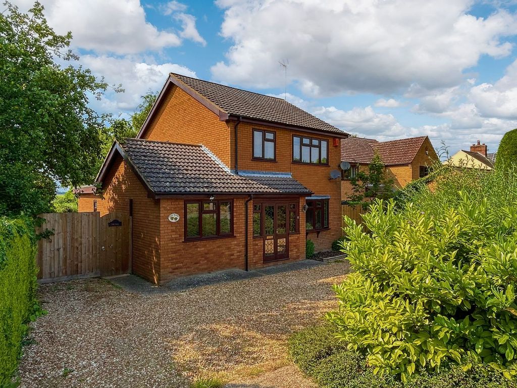 3 bed detached house for sale in Bunkers Hill, Wisbech St. Mary PE13