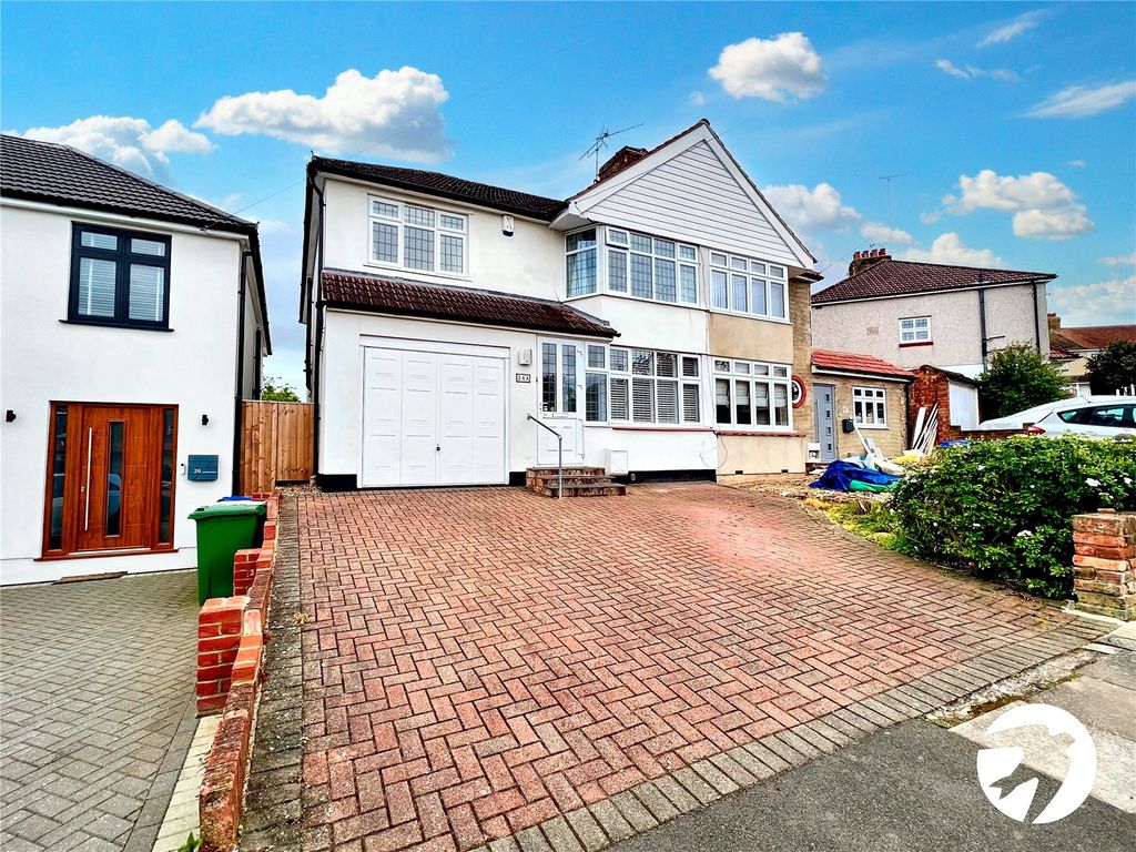 4 bed semidetached house to rent in Midfield Avenue, Bexleyheath DA7, £2,250 pcm Zoopla