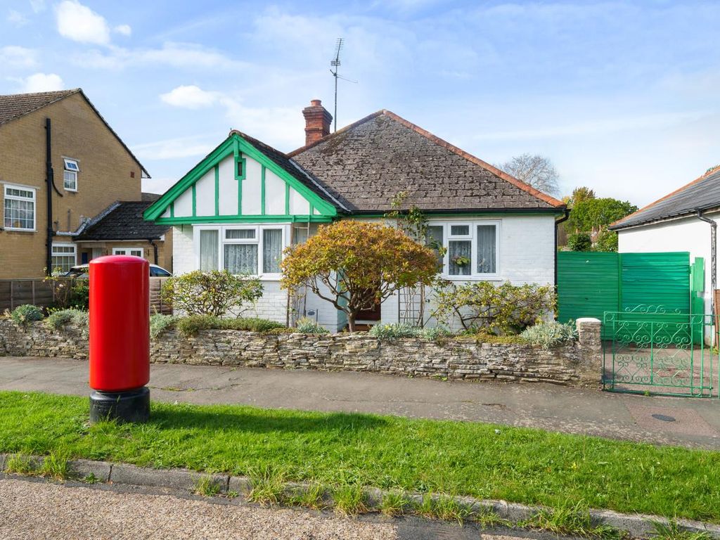 2 bed bungalow for sale in Bramley Road, Camberley GU15, £375,000 Zoopla