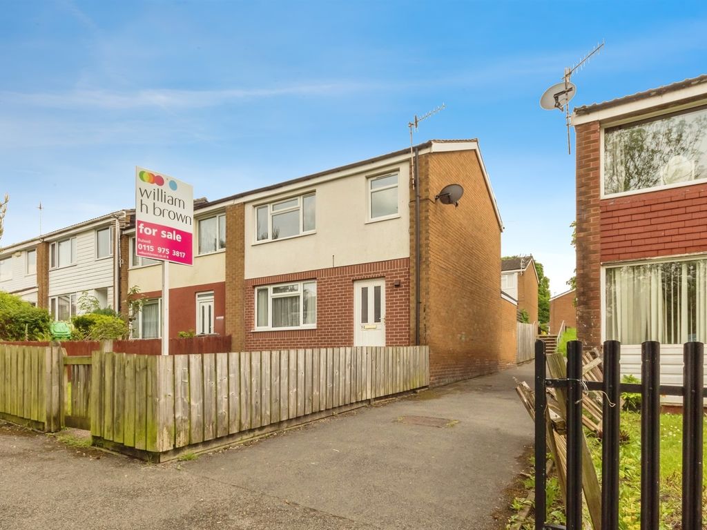 3 bed end terrace house for sale in Highbury Walk, Bulwell, Nottingham