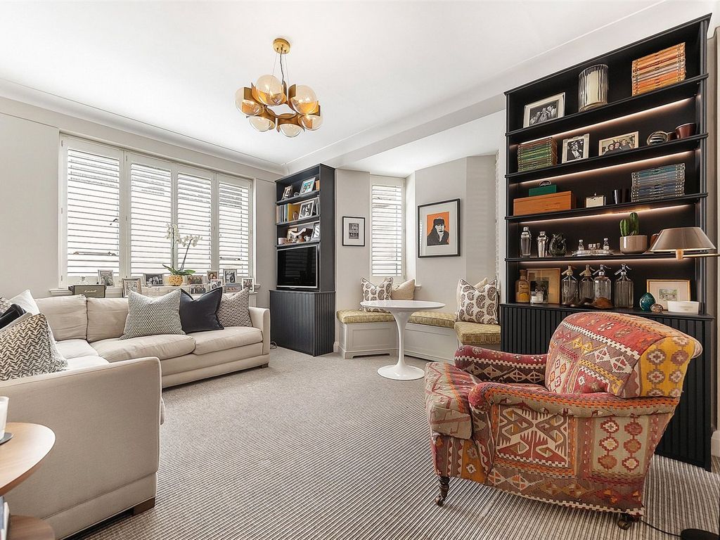 2 bed flat for sale in Burton Court, Franklins Row SW3, £935,000 Zoopla