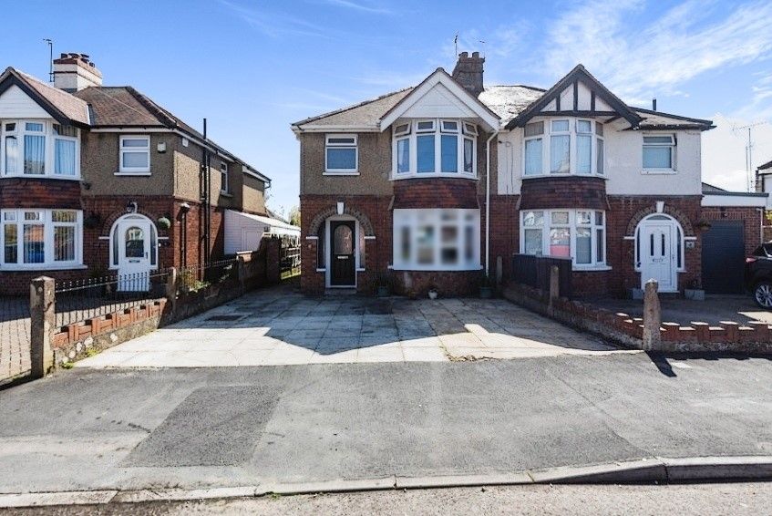 3 bed semidetached house for sale in Coniston Road, Longlevens