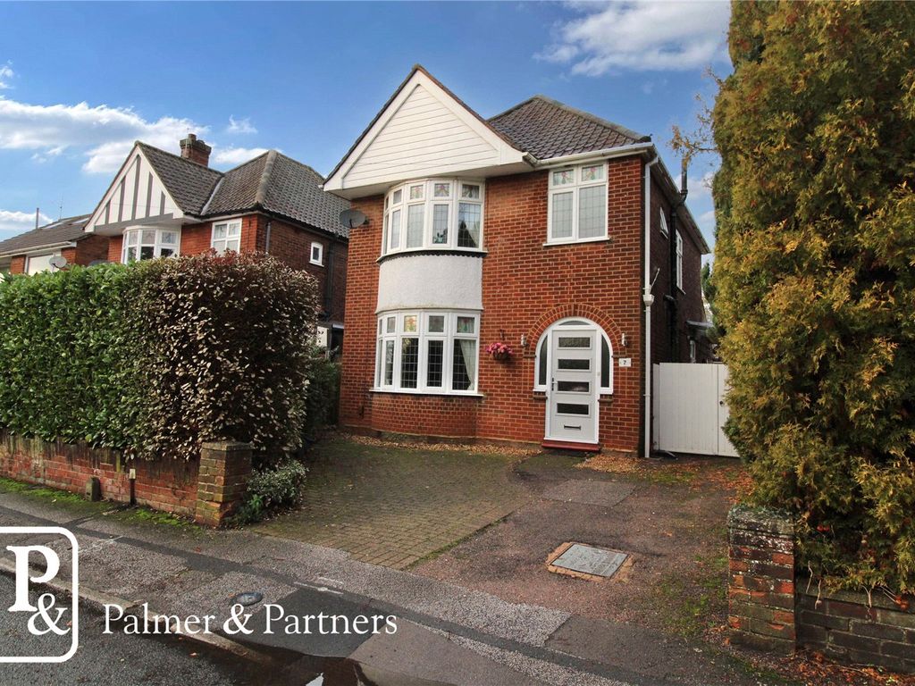 3 bed detached house for sale in Colchester Road, Ipswich, Suffolk IP4