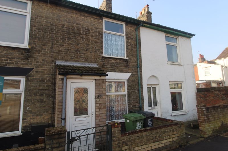 3 bed terraced house for sale in Englands Lane, Gorleston, Great