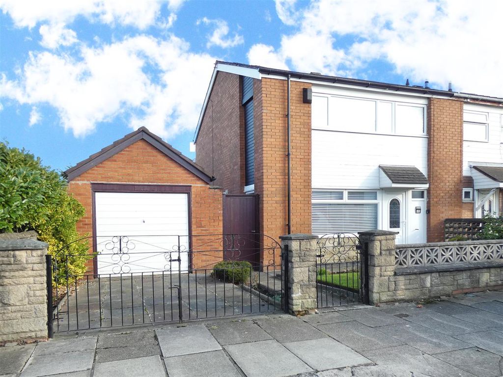 3 bed semidetached house for sale in Forest Drive, Huyton, Liverpool