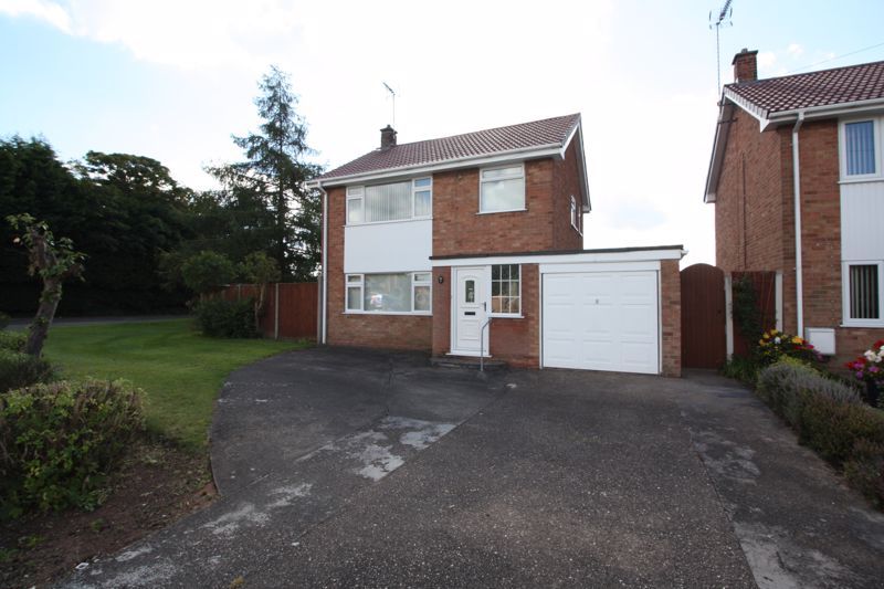 3 bed detached house for sale in Hardwick Drive, Ollerton, Newark NG22