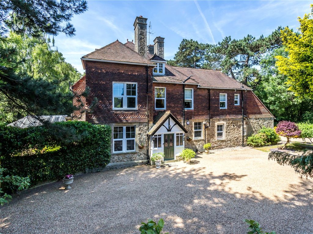 6 bed detached house for sale in London Road, Dunton Green, Sevenoaks