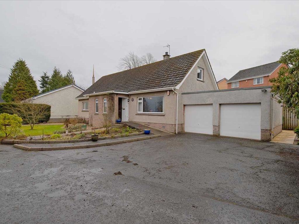 5 bed detached house for sale in Jura Gardens, Hamilton ML3, £274,995
