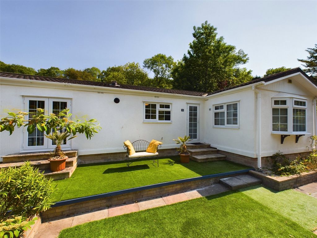 2 bed mobile/park home for sale in Hopeswood Park, Gloucester Road