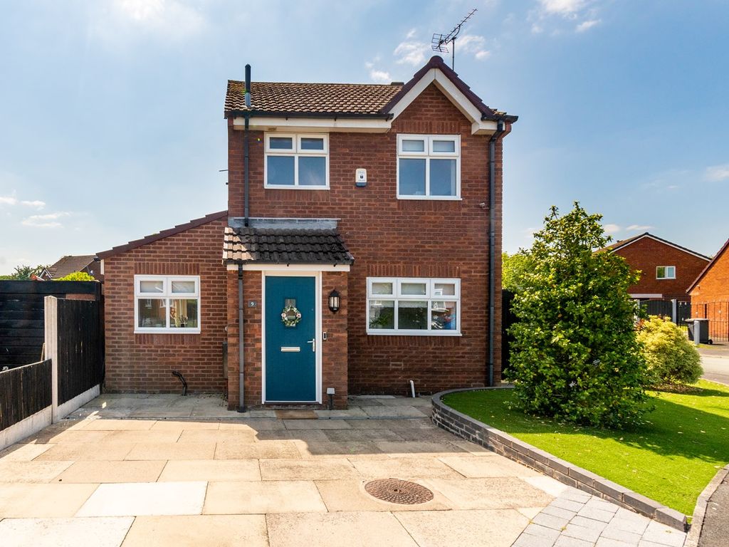 3 bed detached house for sale in Coulton Road, Widnes WA8 Zoopla