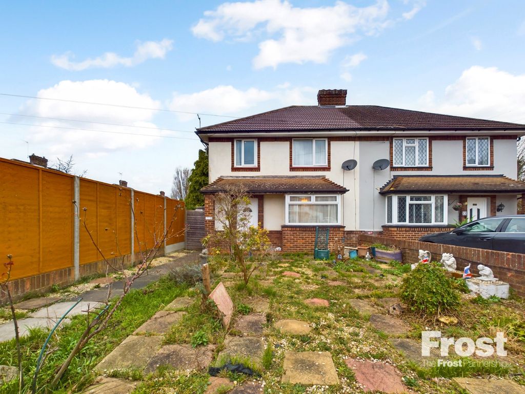3 bed semidetached house for sale in Brookside Avenue, Ashford, Surrey