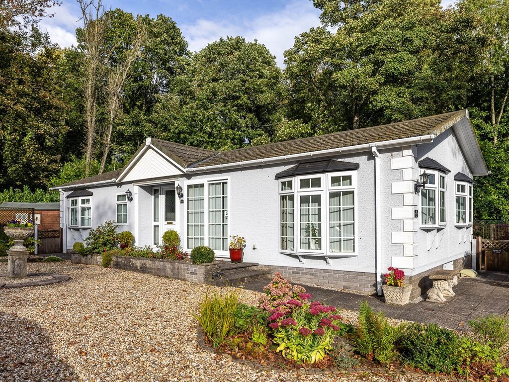 2 bed bungalow for sale in Clanna Country Park, Alvington GL15, £