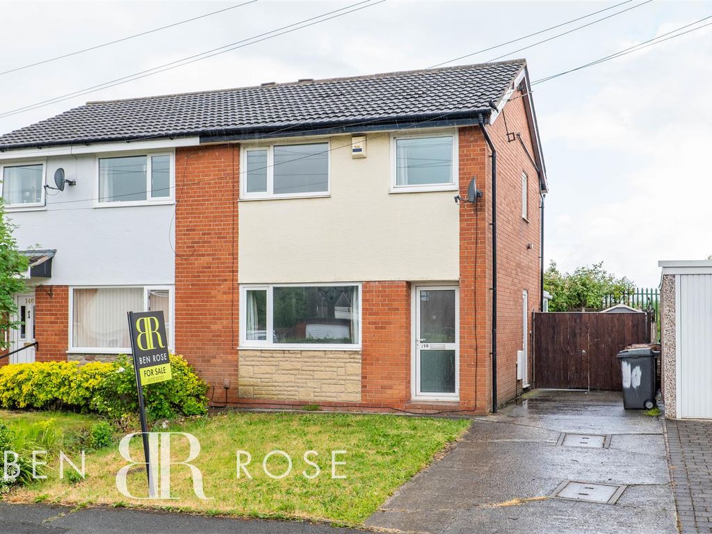3 bed semidetached house for sale in Fir Trees Avenue, Lostock Hall