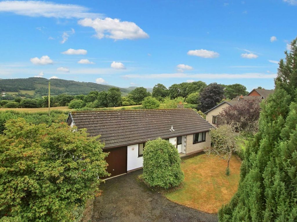 2 bed detached bungalow for sale in Cae Llewelyn, Cilmery, Builth Wells