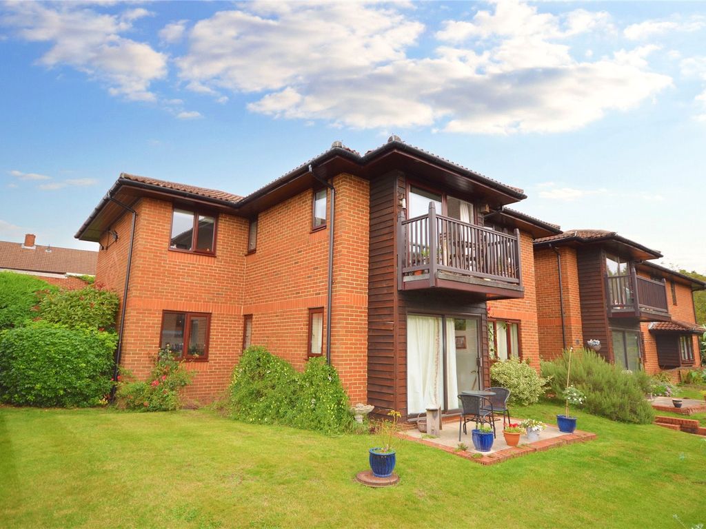 2 bed flat for sale in The Ferns, Bricksbury Hill, Farnham, Surrey GU9