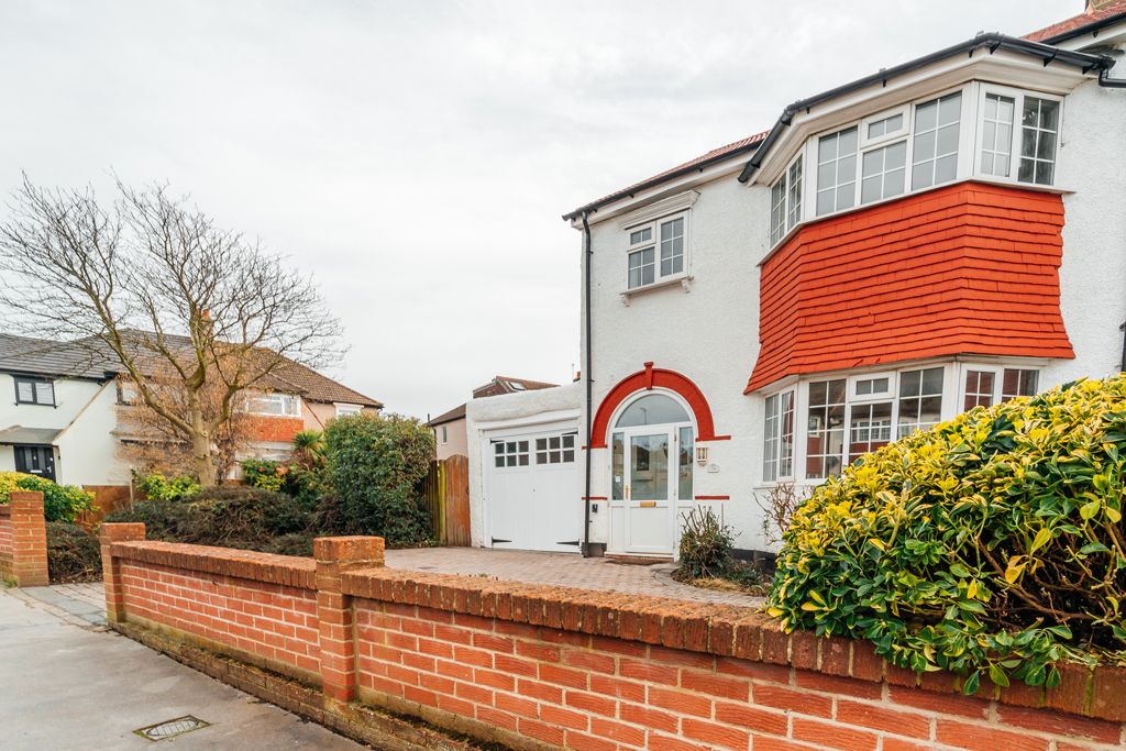 New home, 4 bed detached house for sale in Hillcote Avenue, London SW16