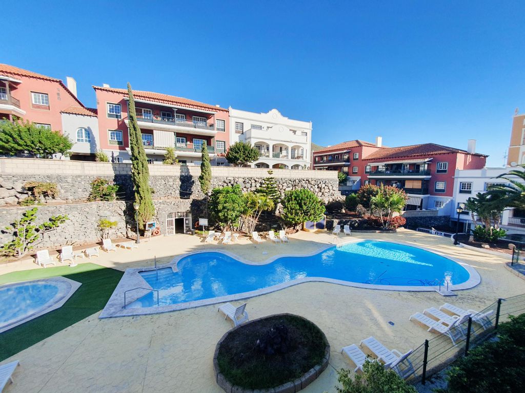 3 bed apartment for sale in Llano Del Camello, Tenerife, Spain, £