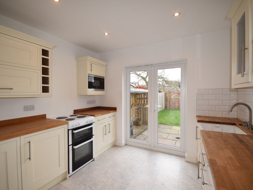 3 bed semidetached house to rent in Howard Road, Brampton CA8, £750