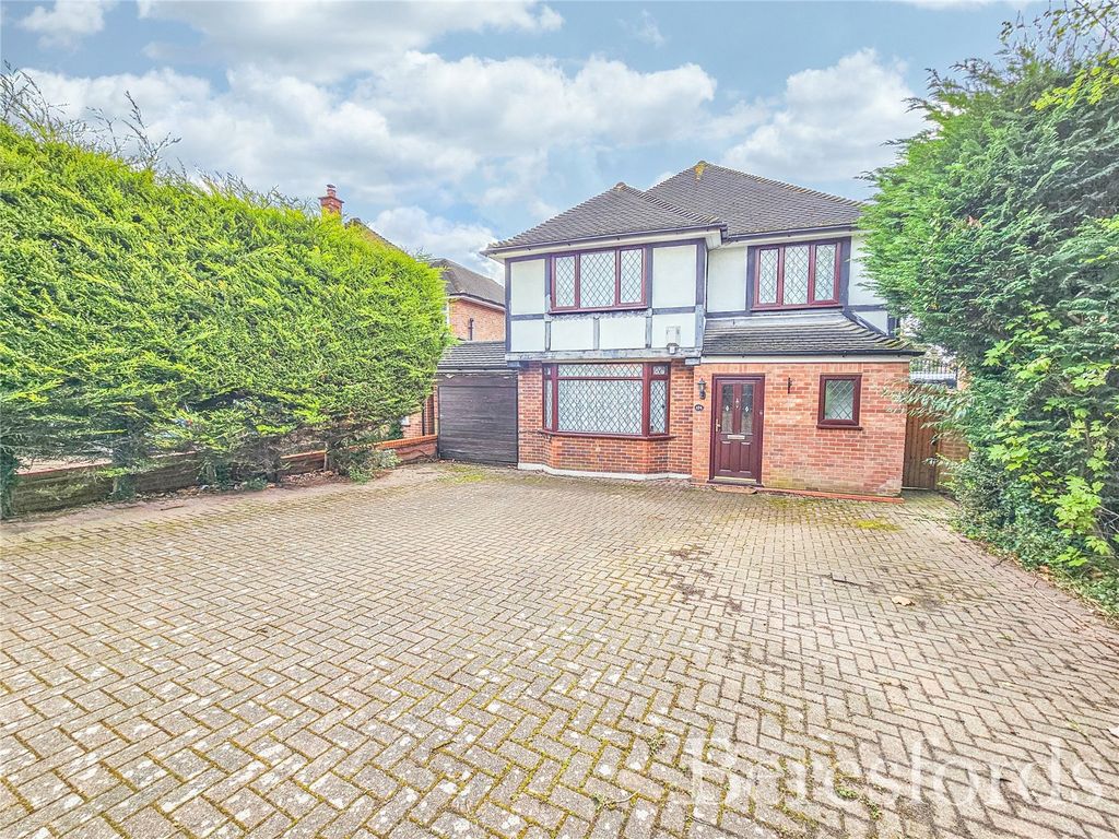 3 bed detached house for sale in Main Road, Gidea Park RM2, £780,000